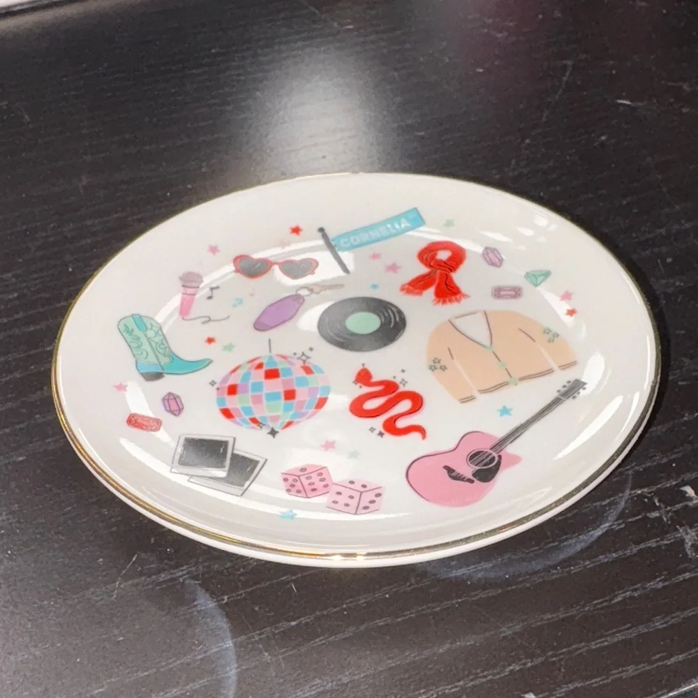 Taylor swift themed jewelry plate - Picture 2 of 2